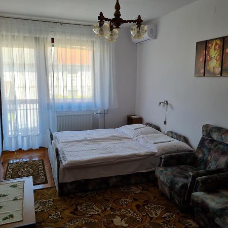 Gyoengyvirag Apartman Lenti Exterior foto