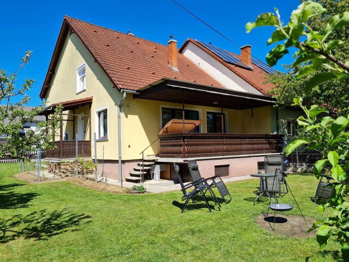Gyoengyvirag Apartman Lenti Exterior foto