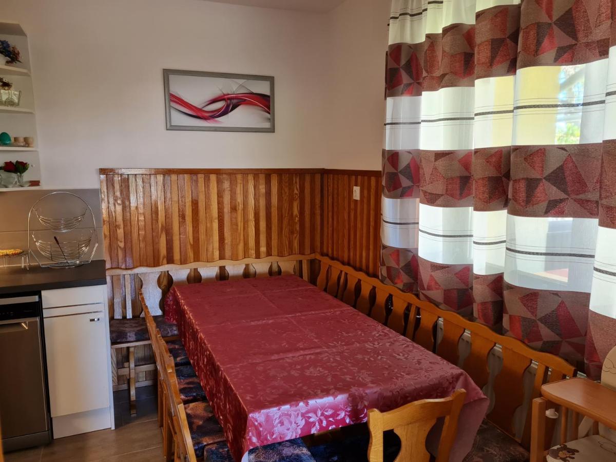 Gyoengyvirag Apartman Lenti Exterior foto